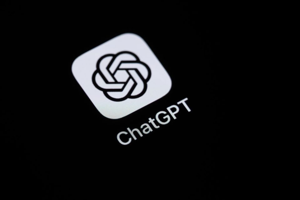 openai-rolls-back-update-that-made-chatgpt-‘too-sycophant-y’-|-techcrunch