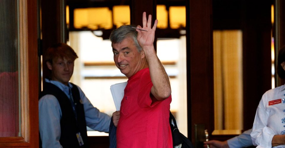 apple’s-eddy-cue:-‘you-may-not-need-an-iphone-10-years-from-now’