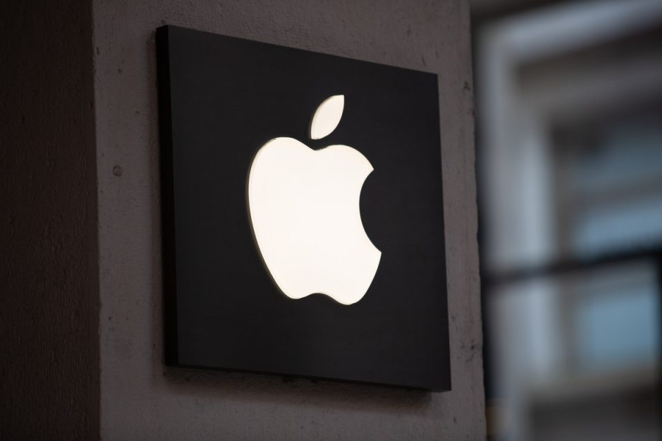 appfigures:-apple-made-over-$10b-from-us-app-store-comissions-last-year-|-techcrunch
