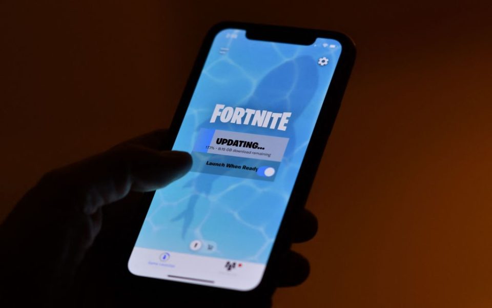 judge-pressures-apple-to-approve-fortnite-or-return-to-court-|-techcrunch